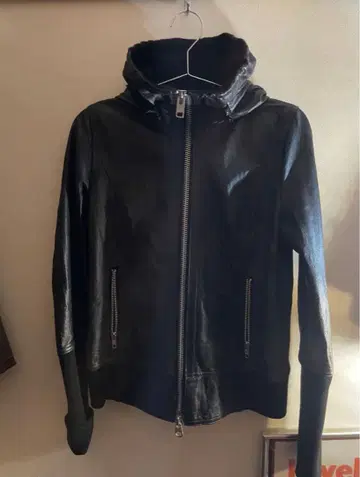 블랙 가죽 자켓 돼지 가죽 후드 부착 펑크 패션 더블 지퍼