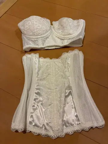 화이트 브라이덜 이너 코르셋 C75 D70 D75