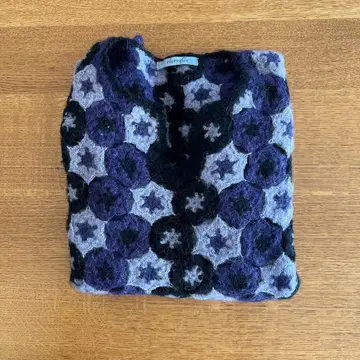 risveglio 꽃무늬 긴팔 니트 모티브