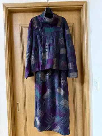 요건 레일 보라색 계열 패턴 셋업 스커트