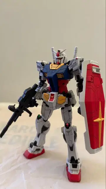1/144 RX-78F00 건담