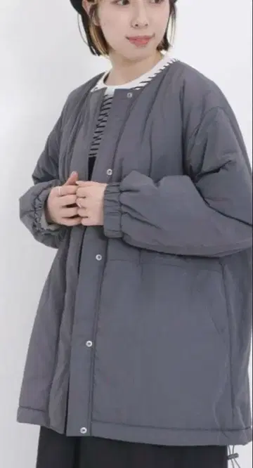 사만사 모스모스 나일론 플리스 리버서블 크루넥 블루종 코트