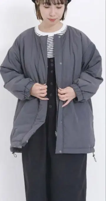 사만사 모스모스 나일론 플리스 리버서블 크루넥 블루종 코트