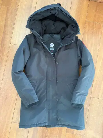 CANADA GOOSE 후드 부착 다운 자켓 XS 백화점 구매