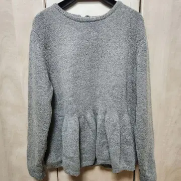 늑대와 올빼미 부케 스웨터