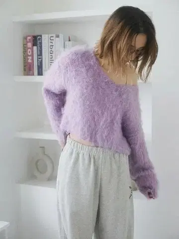 Ungrid V넥 컬러 숏 기모 니트