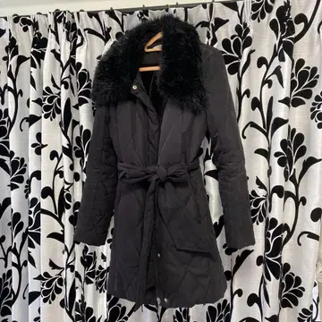 LIP SERVICE 블랙 다운 자켓