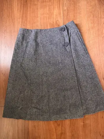 [ 미사용 새상품 ] 올드 유니클로 울 랩 플레어 스커트