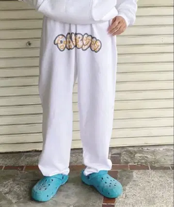 BE:FIRST Sota 착용 스웨트 팬츠