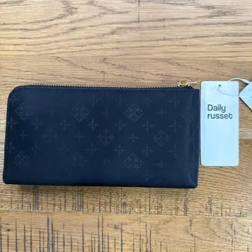 Daily russet 블랙 장지갑