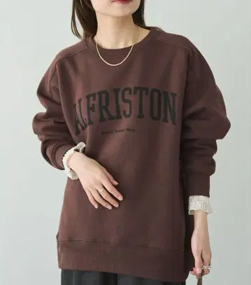 이번 시즌 로고 프린트 속기모 맨투맨