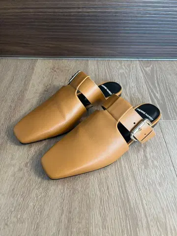 PIERRE HARDY 피에르 아르디 펌프스