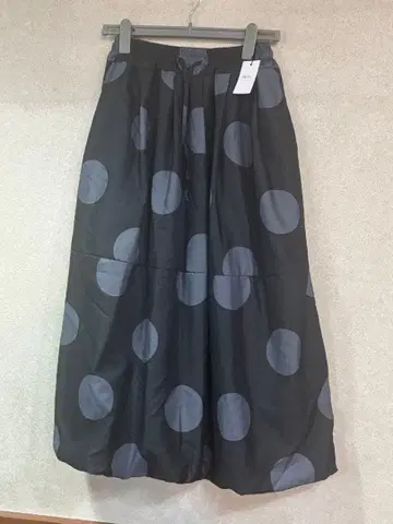 새상품 벌룬 스커트 도트 무늬