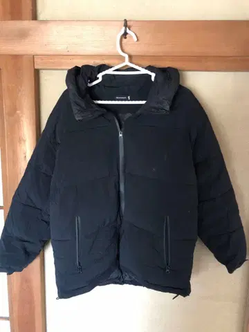 Marswort 블랙 다운 자켓 후드 부착