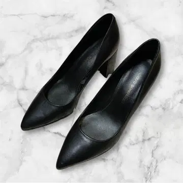 AD 블랙 스틸레토 하이힐 39 사이즈 25~25.5cm