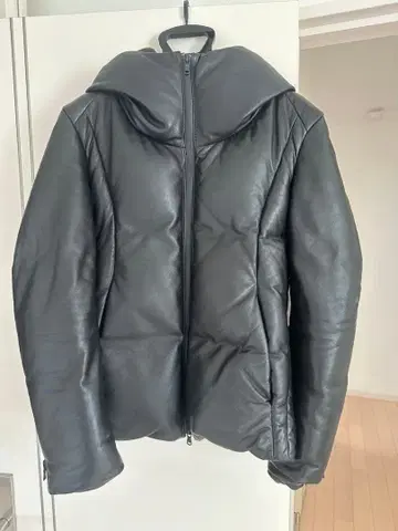 토네이도 마트 후디 가죽 다운