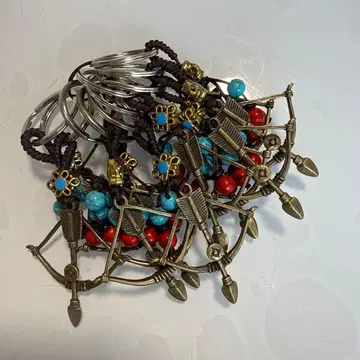 활과 화살 모티브 키링 세트