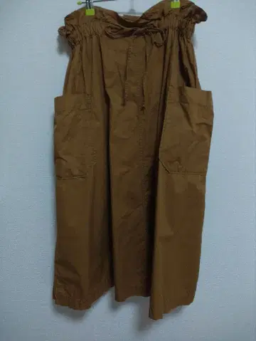 브라운 롱 스커트 CHILD WOMAN