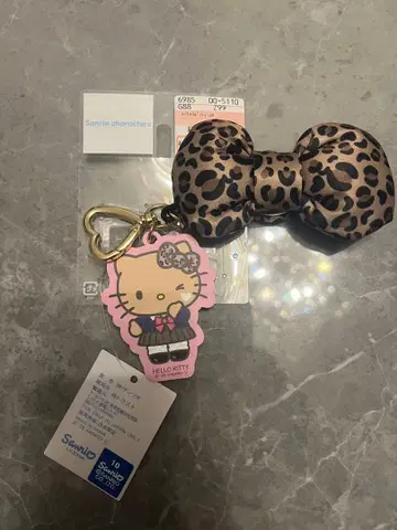 산리오 헬로키티 레오파드 무늬 리본 참