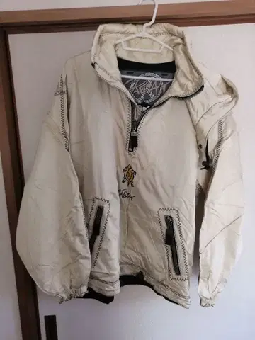 스키웨어 상하의 크림색 나일론 점퍼 M