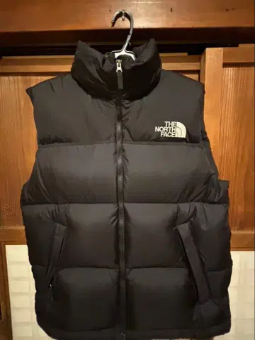 THE NORTH FACE 블랙 다운 베스트