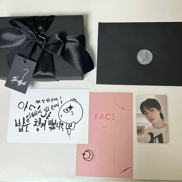 지민 페이스 face 공방 포카+엽서+그립톡+문진