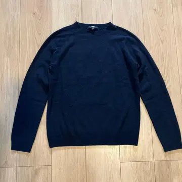 새상품급 유니클로 캐시미어 100% 스웨터 니트 긴팔 M 네이비
