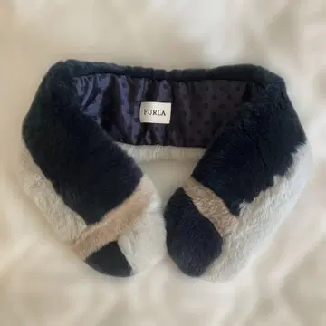 FURLA 퍼 머플러 네이비 그레이 베이지