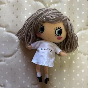 [ 거의 미사용 ] ILEMER 해피 인형 이마리 갤러리 한정판