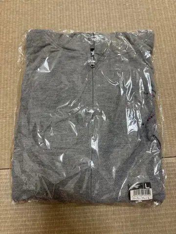 미개봉 새상품 B'z Pleasure 2023 후드티