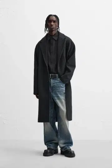 ZARA 오버 사이즈 블랙 체스터 코트