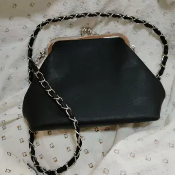 가마구치 2way 체인 블랙 백 택 포함