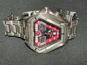 쿼츠 손목시계 삼각형 케이스 빨검 패션 시계