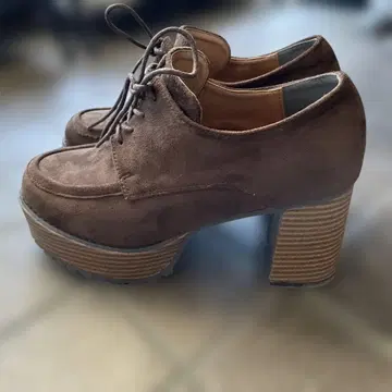 dazzlin 스웨이드 청키힐 레이스업 슈즈