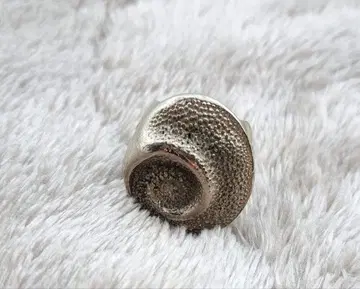 CUNE 소라 뚜껑 반지