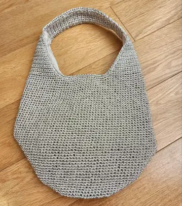 BEAUTY&YOUTH 메탈 코드 원 핸들 숄더백