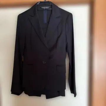 블랙 비즈니스 정장 자켓과 스커트 세트