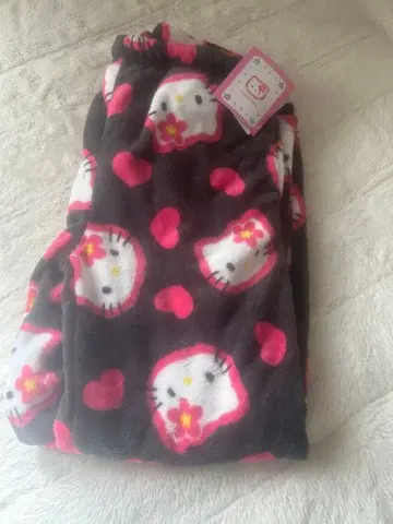 산리오 헬로키티 룸웨어 M