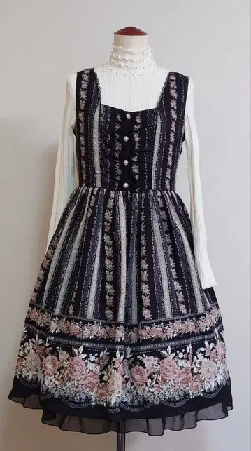 axes femme 장미 패턴 오버롤 스커트