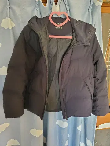 UNIQLO 심리스 다운 자켓 S 사이즈
