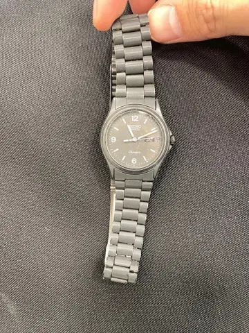 SEIKO Chronos 그레이 쿼츠 손목시계 8123-6300