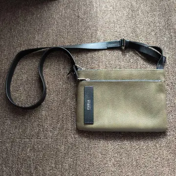 FURLA 훌라 남성용 카키 숄더백 사코슈