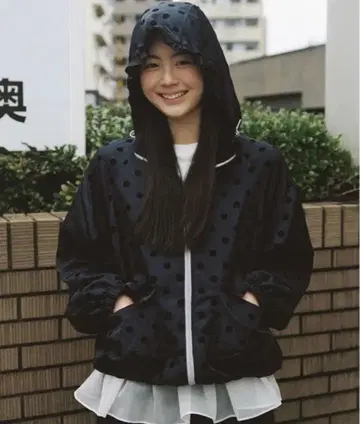 OHESIO 도트 프릴 후드 윈드브레이커 도트 무늬