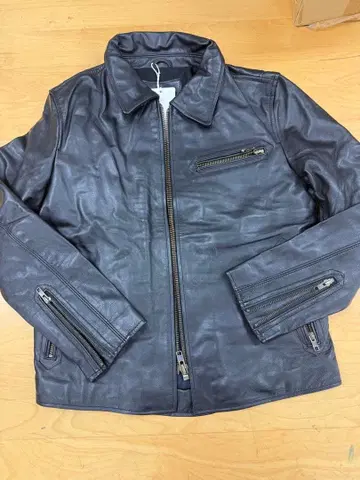 택 포함 새상품 블랙 가죽 자켓