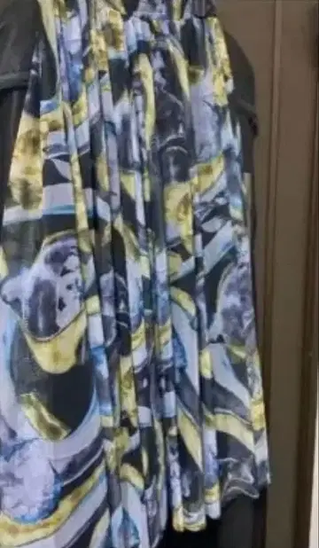 스콧 클럽 계열 라디에이트 롱 스커트