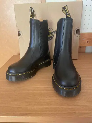 Dr. Martens 사이드 고어 부츠 size36