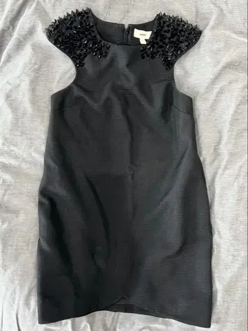 카메오 스터드 원피스 2차 모임 졸업식