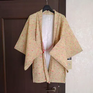 꽃무늬 옐로우 컬러 겉옷