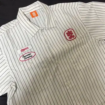 더 오메데타즈 스트라이프 패턴 셔츠