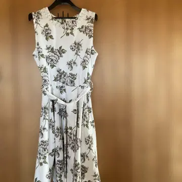 꽃무늬 슬리브리스 원피스 M